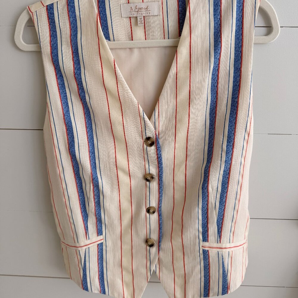 &.Layered Sleeveless Striped Vest